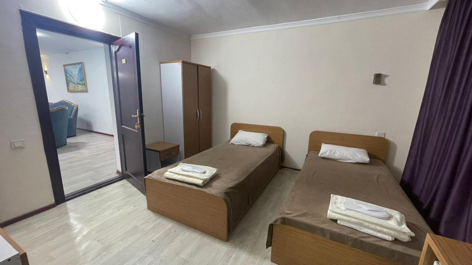 Yassy Hotel, Turkistan Exterior photo