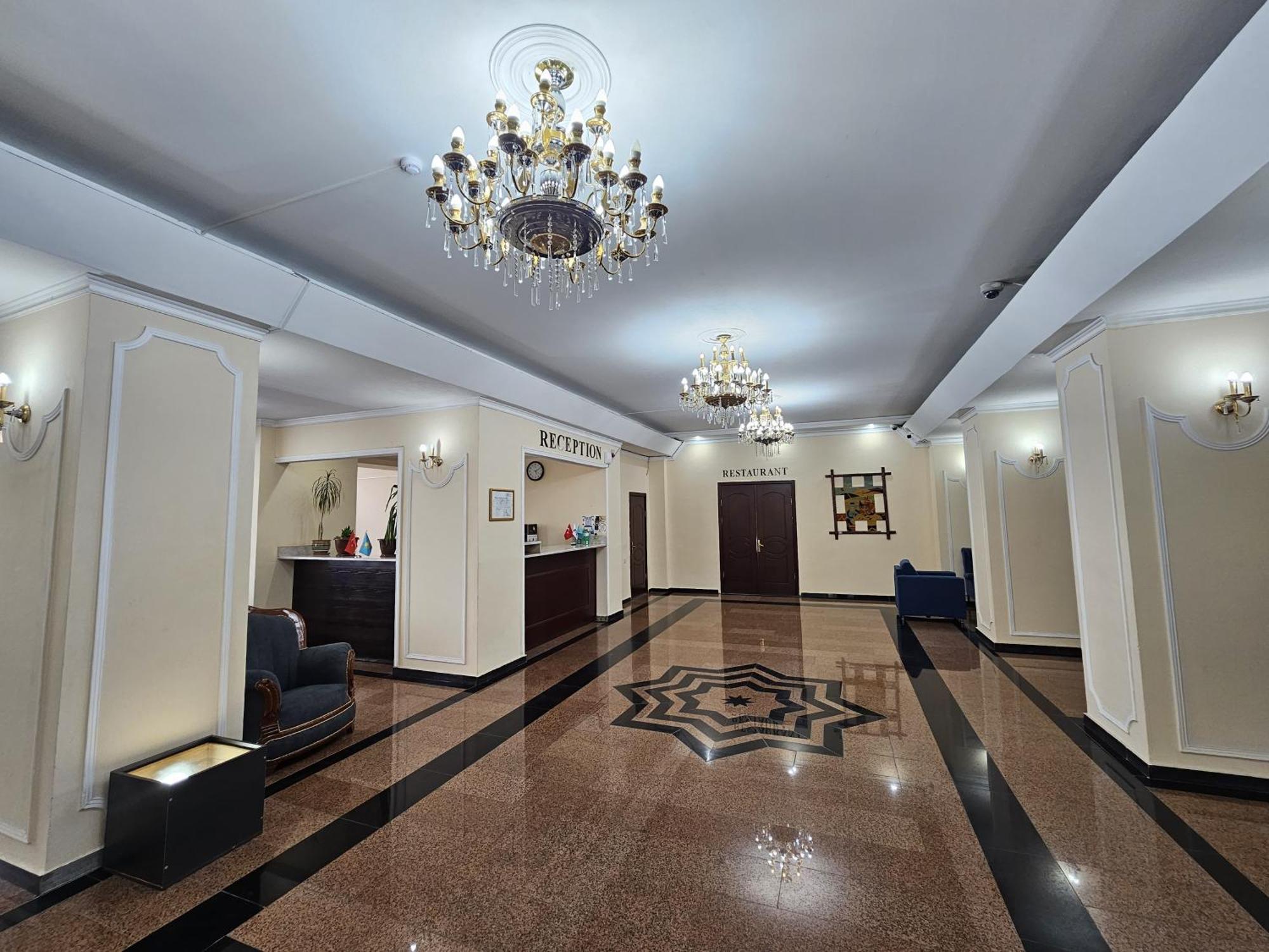 Yassy Hotel, Turkistan Exterior photo